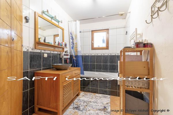 Limetz-Villez - Maison de 161m² - 3 chambres - sur 1099m2 de jardin.