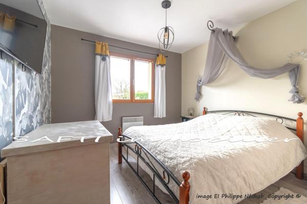 Limetz-Villez - Maison de 161m² - 3 chambres - sur 1099m2 de jardin.