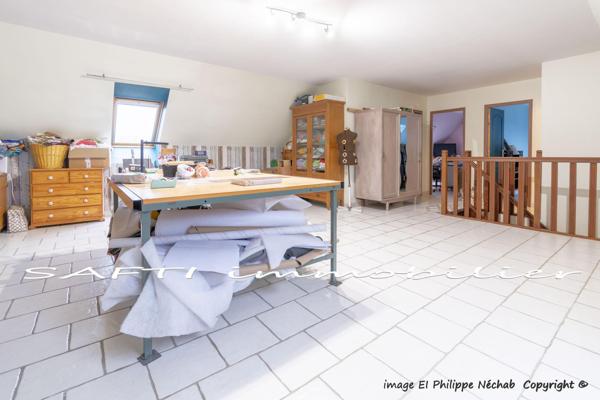 Limetz-Villez - Maison de 161m² - 3 chambres - sur 1099m2 de jardin.