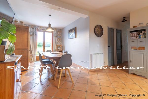 Limetz-Villez - Maison de 161m² - 3 chambres - sur 1099m2 de jardin.
