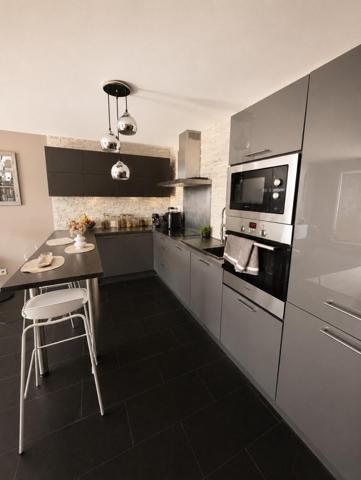 Appartement 3 pièces, proche métro et parking