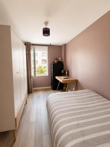 Appartement 3 pièces, proche métro et parking