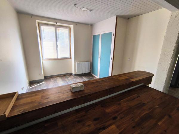 64 m2 plus combles aménageables, avec jardin