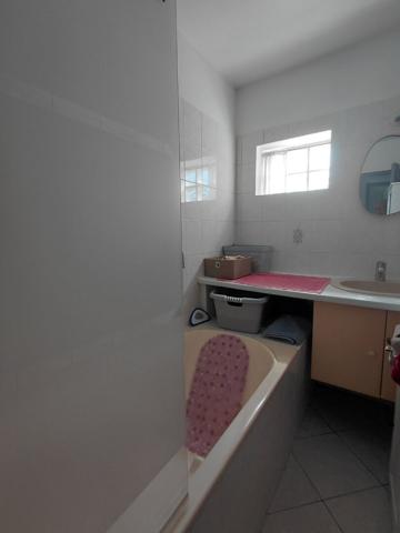 Maison Laval- Rive droite.