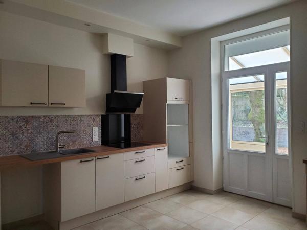 Maison entièrement rénovée de 4 chbres + mezzanine