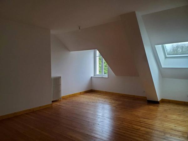 Maison entièrement rénovée de 4 chbres + mezzanine