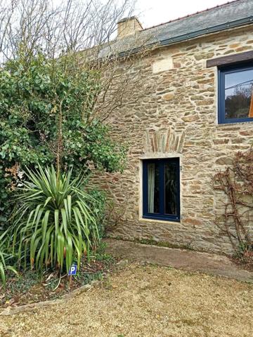 Longère en pierres atypique, au calme sans vis-à-vis