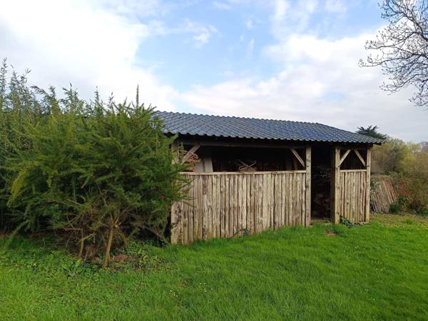 Longère en pierres atypique, au calme sans vis-à-vis