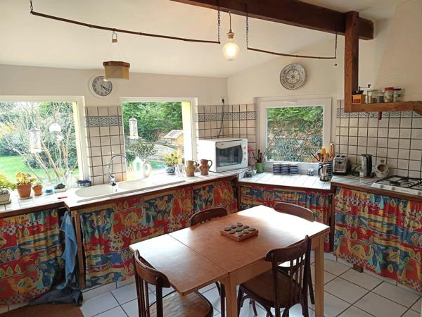 Longère en pierres atypique, au calme sans vis-à-vis