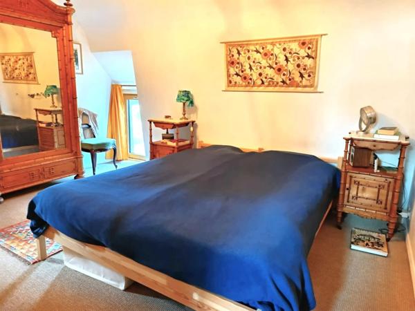 Longère en pierres atypique, au calme sans vis-à-vis