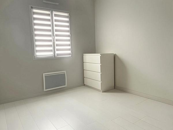 Maison de plain-pied - 2019 - 83 m² - 3 chambres - Jardin, piscine et garage