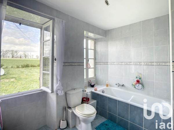 Maison à vendre 6 pièces 135 m² Montaigu-de-Quercy