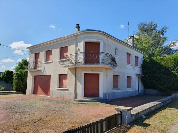 Maison  6 pièce(s) 210 m2 + Garage  sur terrain de 600 m2