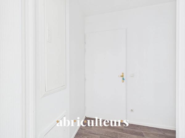 Appartement T2 rénové de caractère, terrasse & jardin Résidence de standing à Survilliers