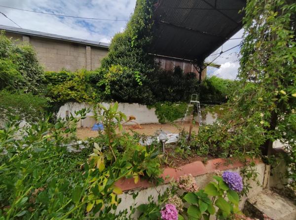 Charmante maison de 3 Chambres avec Beaux Jardins dans un Hameau Paisible