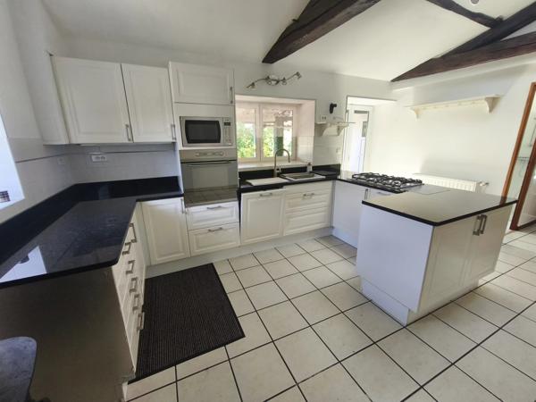Charmante maison de 3 Chambres avec Beaux Jardins dans un Hameau Paisible