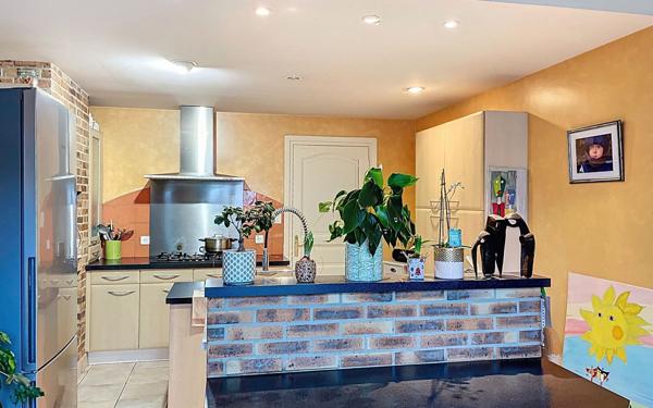 Maison à vendre    5 pièces •  La Force