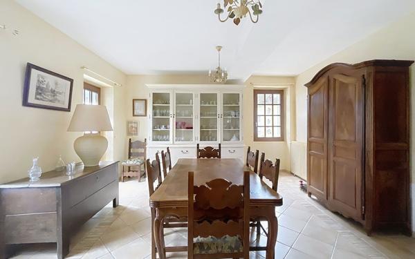 Maison à vendre    5 pièces •  La Force