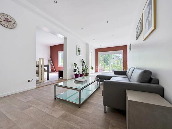 Vente                                                      Maison
                        
                     7 pièces                      170 m2                     à Boissy-Saint-Léger