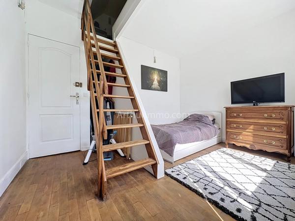Vente                                                      Maison
                        
                     7 pièces                      170 m2                     à Boissy-Saint-Léger