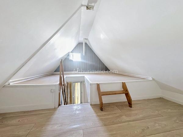 Vente                                                      Maison
                        
                     7 pièces                      170 m2                     à Boissy-Saint-Léger