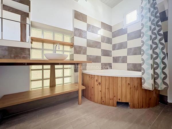 Vente                                                      Maison
                        
                     7 pièces                      170 m2                     à Boissy-Saint-Léger