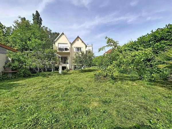 Vente                                                      Maison
                        
                     7 pièces                      170 m2                     à Boissy-Saint-Léger