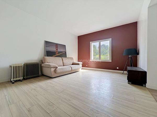 Vente                                                      Maison
                        
                     7 pièces                      170 m2                     à Boissy-Saint-Léger