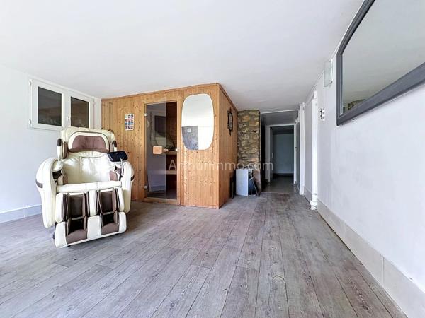 Vente                                                      Maison
                        
                     7 pièces                      170 m2                     à Boissy-Saint-Léger