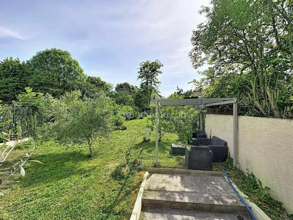 Vente                                                      Maison
                        
                     7 pièces                      170 m2                     à Boissy-Saint-Léger