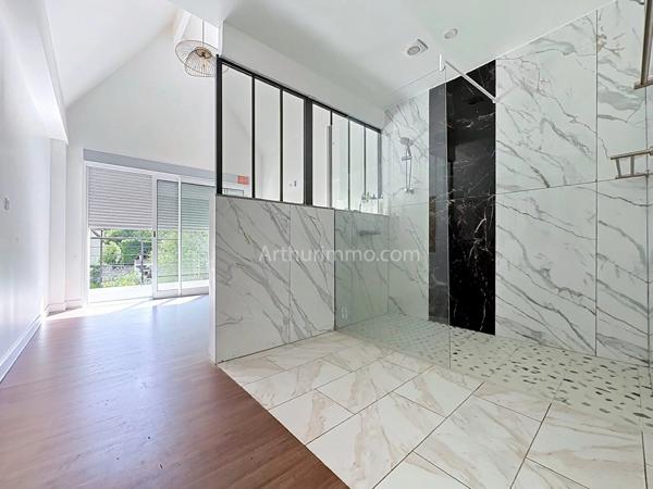 Vente                                                      Maison
                        
                     7 pièces                      170 m2                     à Boissy-Saint-Léger