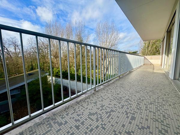 Appartement Fontenay Sous Bois 5 pièces 115.84 m2