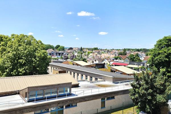 Appartement à vendre 4 pièces de 72 m² à Conflans-Sainte-Honorine