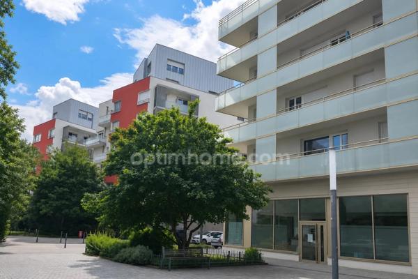 Lyon Gerland / Debourg : studio étudiant avec revenus sécurisés et fort potentiel locatif