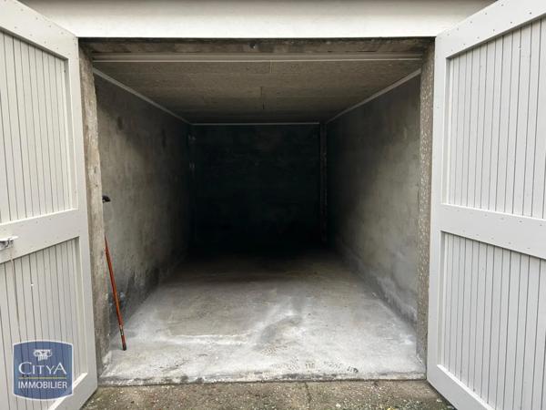 Parking à louer 13.2m²