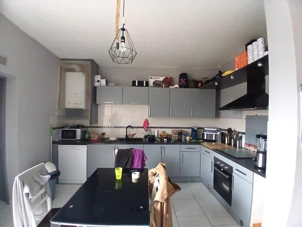 Maison de ville 110m² avec 3 chambres, un bureau et un jardin