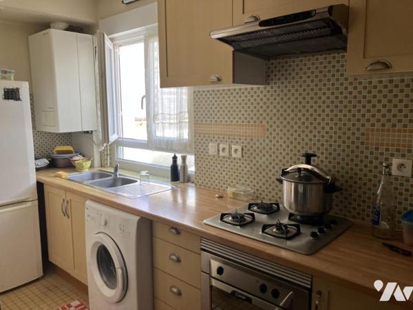 Appartement de Trois pièces en duplex avec une chambre au premier niveau 