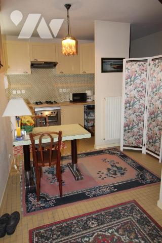 Appartement de Trois pièces en duplex avec une chambre au premier niveau 