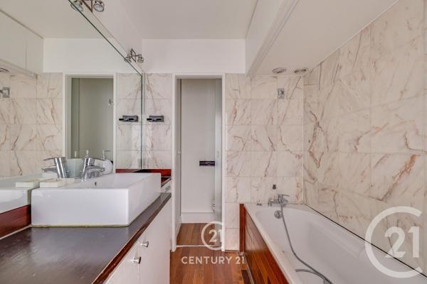 Appartement F3 à vendre  3 pièces - 86,71 m 2   PARIS  - 75015