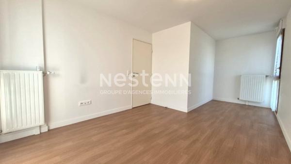 Nestenn Igny - Appartement Igny 2 pièces, secteur Gommonvilliers, à proximité de l'école Joliot Curie, des commerces , des transports et gare ligne V, proche du plateau de Saclay, Vélizy