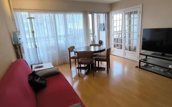 Appartement à vendre    4 pièces • 85,38 m2 Saint-Gratien