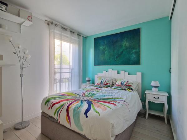 Appartement
         3 pièces
        - 68 m² Exclusivité 470 000 € *