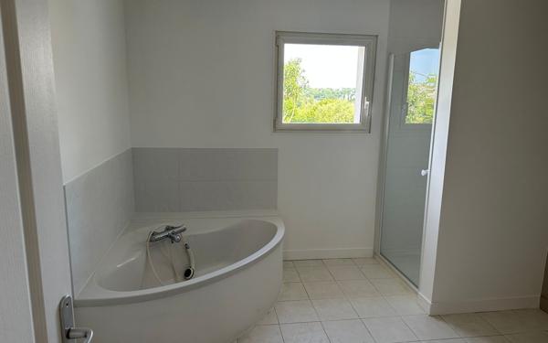 Appartement à louer    4 pièces • 112,27 m2 Saint-Renan