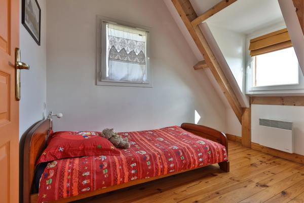 Spacieuse maison à Sarlat avec terrasse couverte, vue sur la campagne et annexe modulable