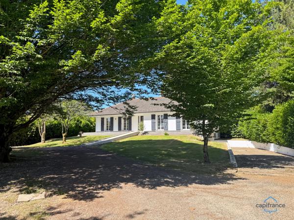 Dpt Landes (40), à vendre AIRE SUR L'ADOUR maison T4 de 140m² habitables + sous-sol intégral avec garage sur 2485m² de terrain