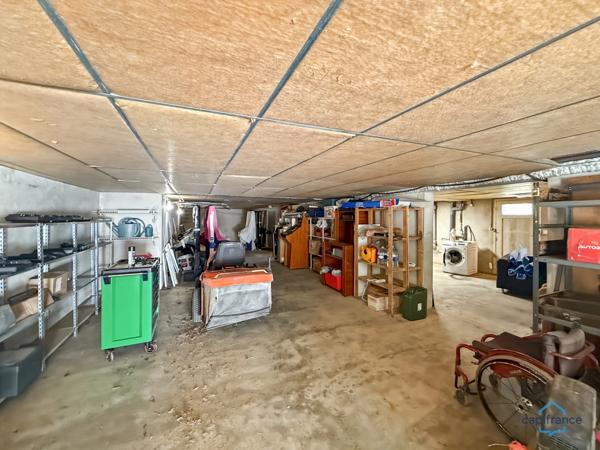 Dpt Landes (40), à vendre AIRE SUR L'ADOUR maison T4 de 140m² habitables + sous-sol intégral avec garage sur 2485m² de terrain