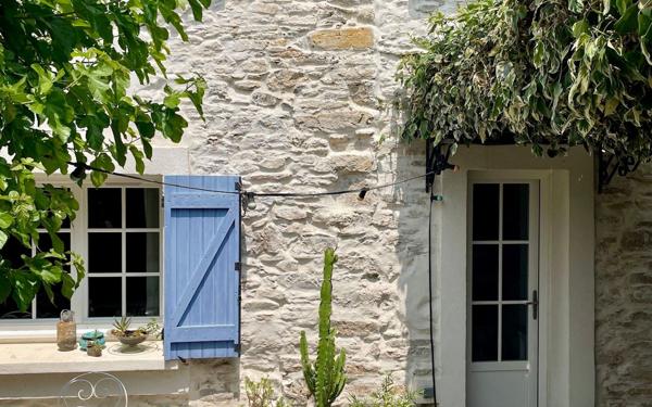 Maison à vendre    4 pièces •  Saint-Cyr-sur-Mer