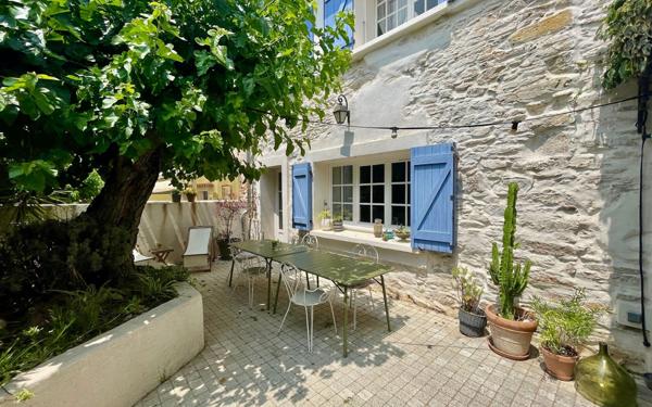 Maison à vendre    4 pièces •  Saint-Cyr-sur-Mer