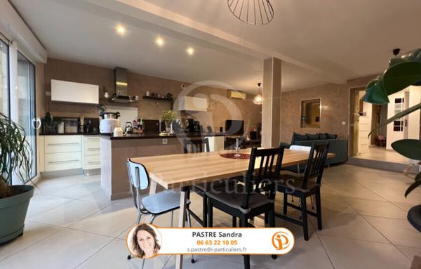 APPARTEMENT 3 PIÈCES AVEC TERRASSE, DÉPENDANCE ET STATIONNEMENTS