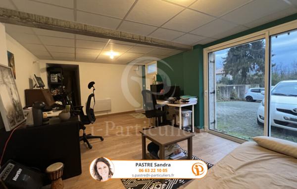 APPARTEMENT 3 PIÈCES AVEC TERRASSE, DÉPENDANCE ET STATIONNEMENTS